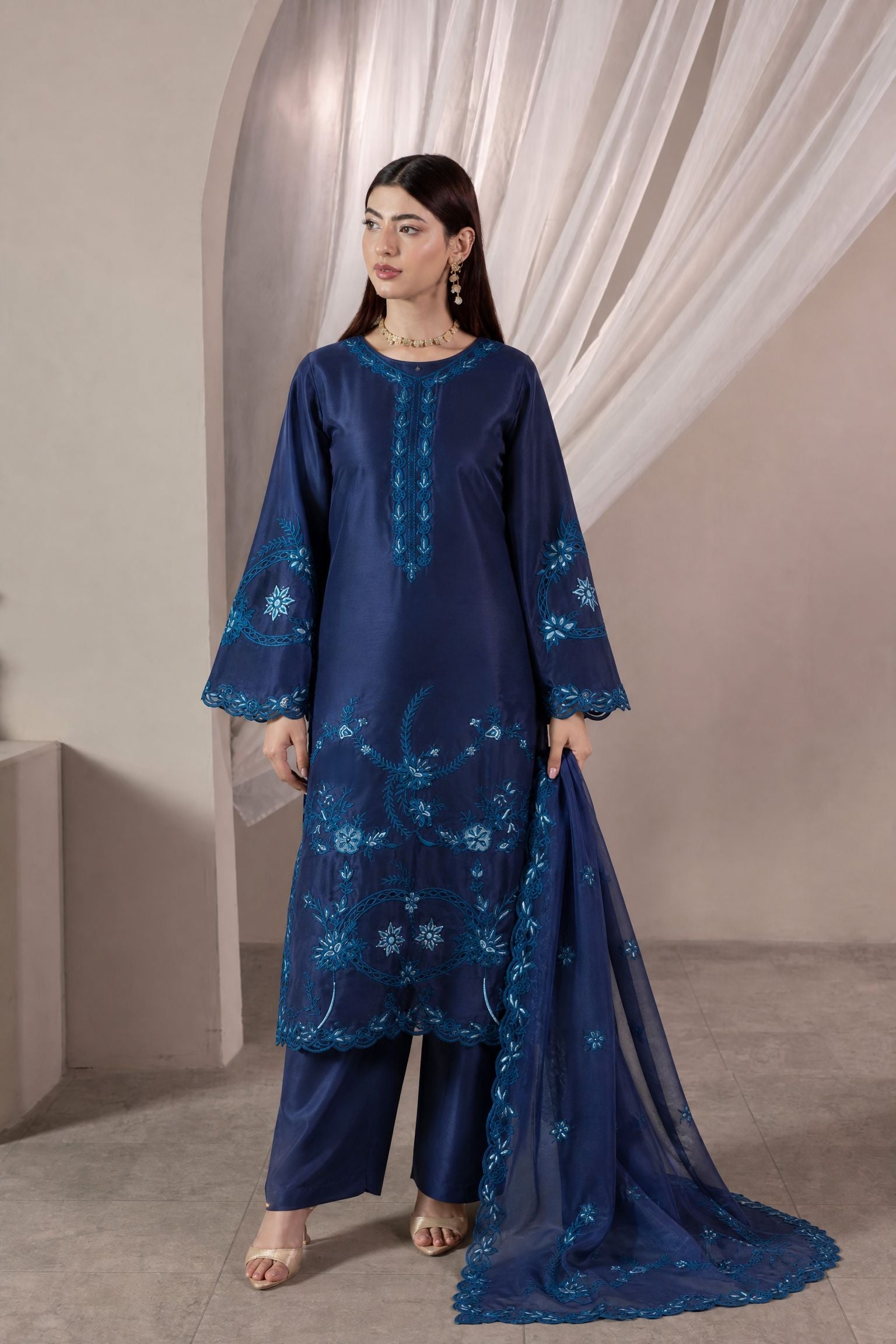 sheesha-silk-3pc-embroidered-stitched-luxury-suit-ss-03-zinc-embroidered-khas-stores-724986.jpg SHEESHA SILK 3PC Embroidered stitched Luxury Suit SS-03 ZINC